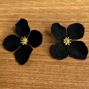 Black Flower Earrings Gold Tone Floral Stud Earrings Women's Jewelry 1 Inch